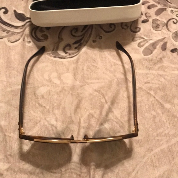 Sunglasses - Picture 3 of 8